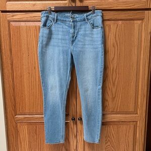 Old Navy Light Blue Women's Skinny Jeans, EUC, Size 14